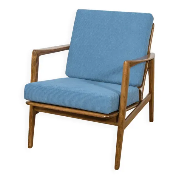 Fauteuil modèle 300-139 de l'usine Swarzędz, Pologne, années 1960.