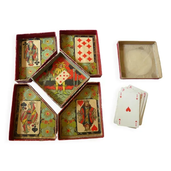 boîte de jeu de nain jaune en bois années 40 de marque GB