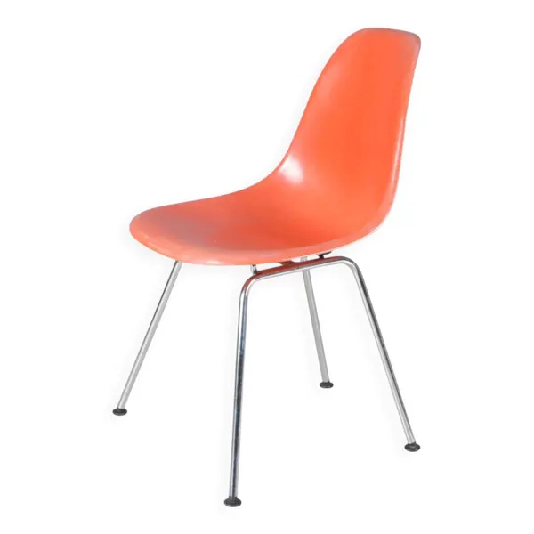 Chaises de salle à manger des années 1960 en fibre de verre orange / Charles & Ray Eames / Herman Miller, États-Unis