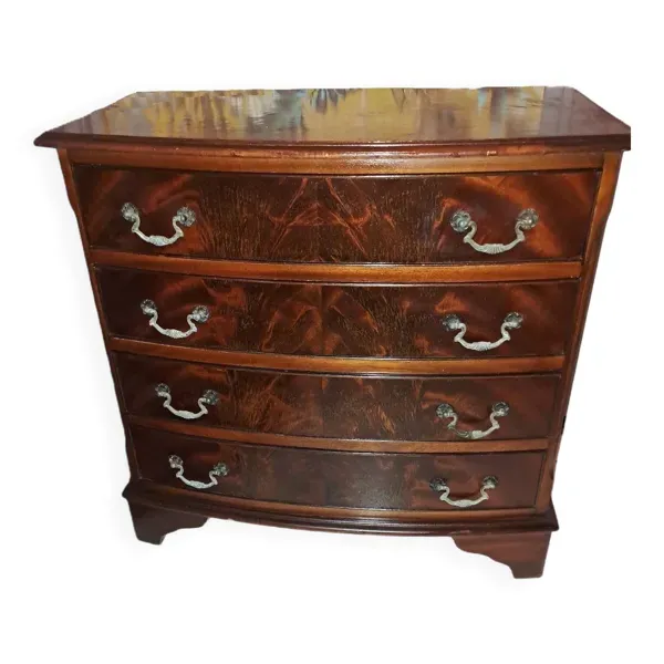 Comode vernissée à fronton arrondi avec 4 tiroirs de style classique baroque 1880/1900