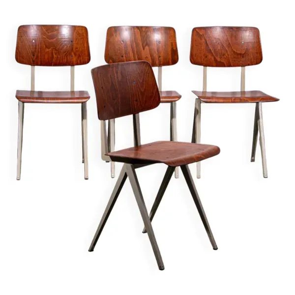 Chaise S16 par Galvanitas. Environ 1970.