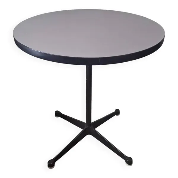 Table bistro circulaire Eames Vitra avec base contract, années 1960-70.
