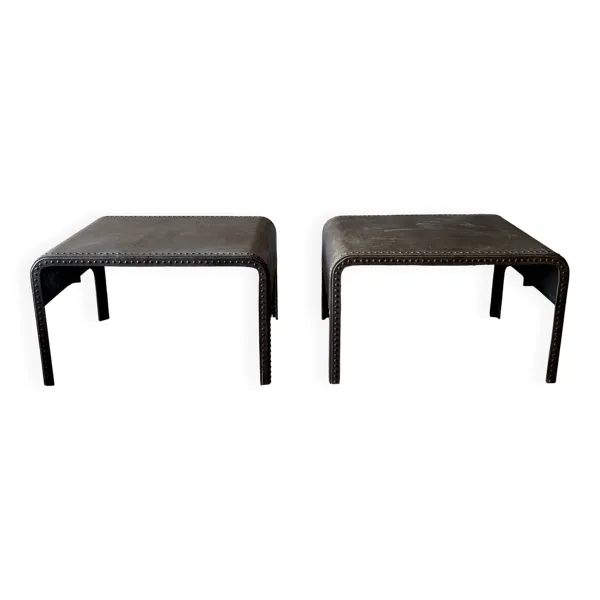 Paire de grandes tables industrielles rivetées en métal