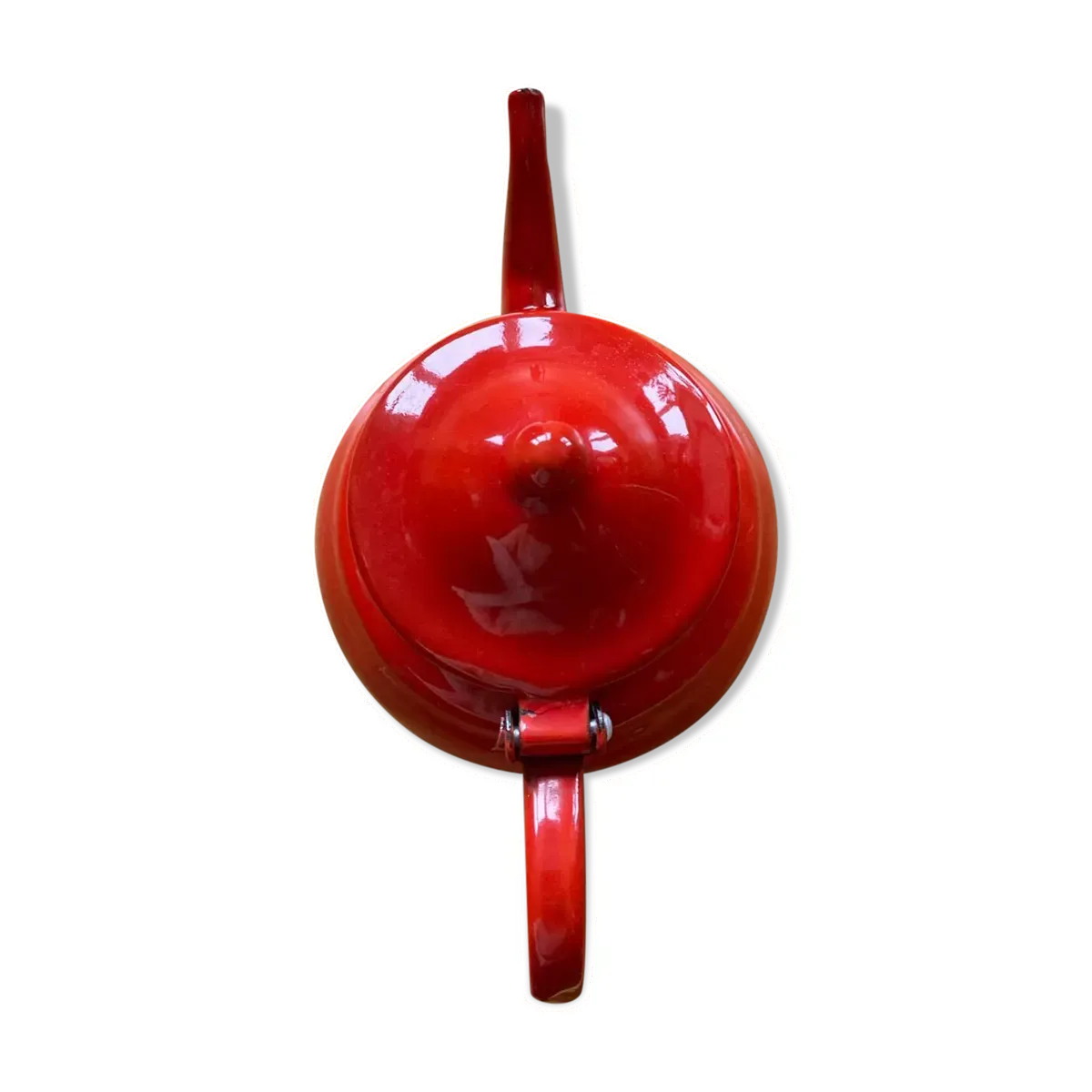 Théière en émail rouge