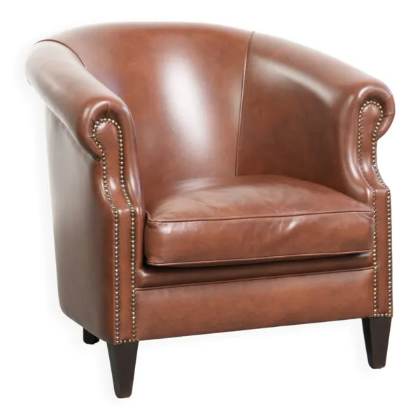 Fauteuil club en cuir de vache confortable couleur cognac dans le style anglais