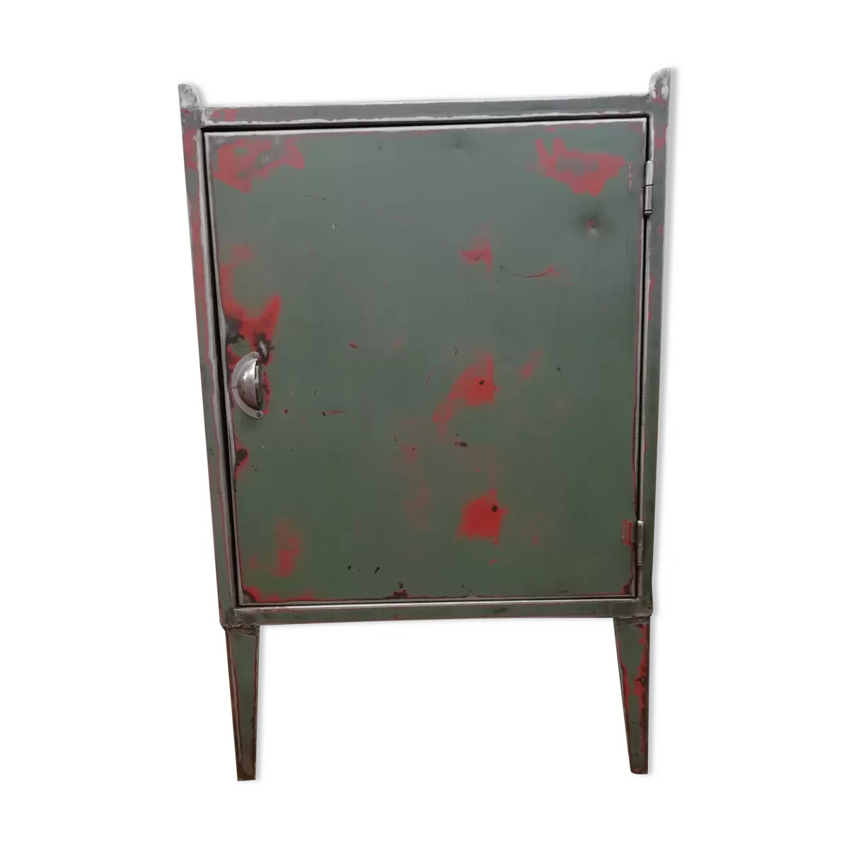 Placard industriel, meuble d'atelier en tôle