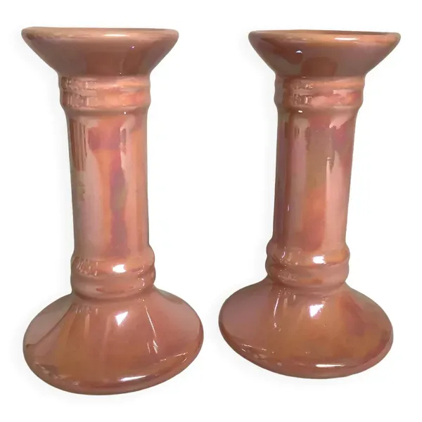 Paire de bougeoirs roses nacrés irisés, années 70