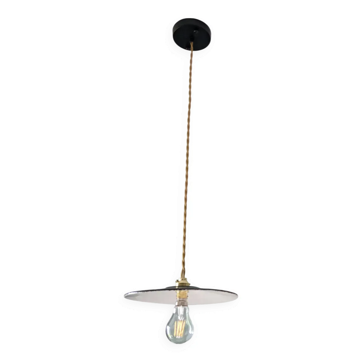 Suspension industrielle en tôle noire émaillée