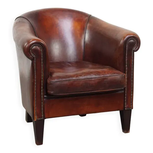 Fauteuil club en cuir de mouton couleur cognac
