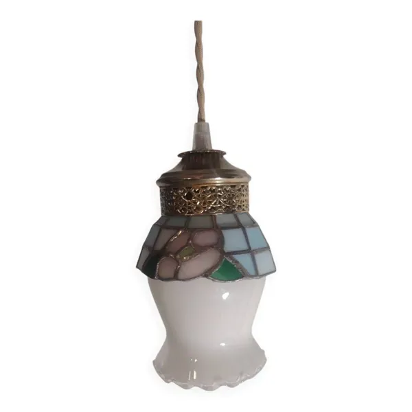 Opaline en vitrail couronnée