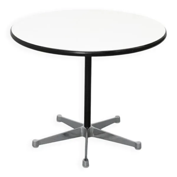 Table de contrat par Charles et Ray Eames