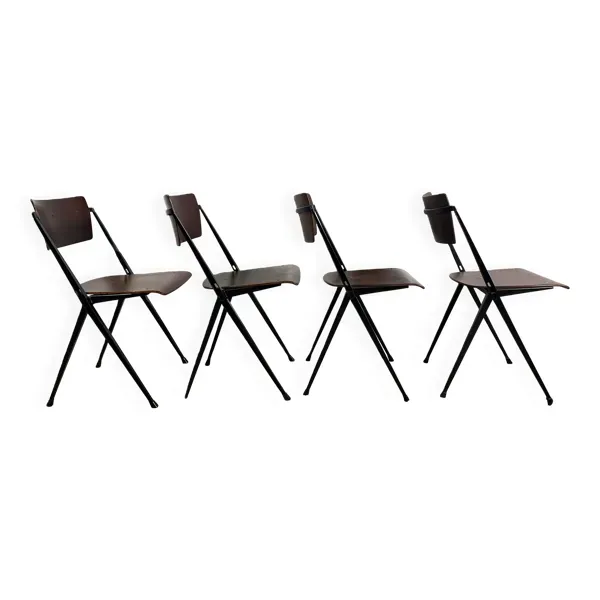 Chaises Pyramide de Wim Rietveld, lot de 4