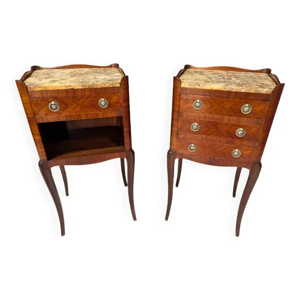 Paire De Chevets De Style Louis XV En Marqueterie