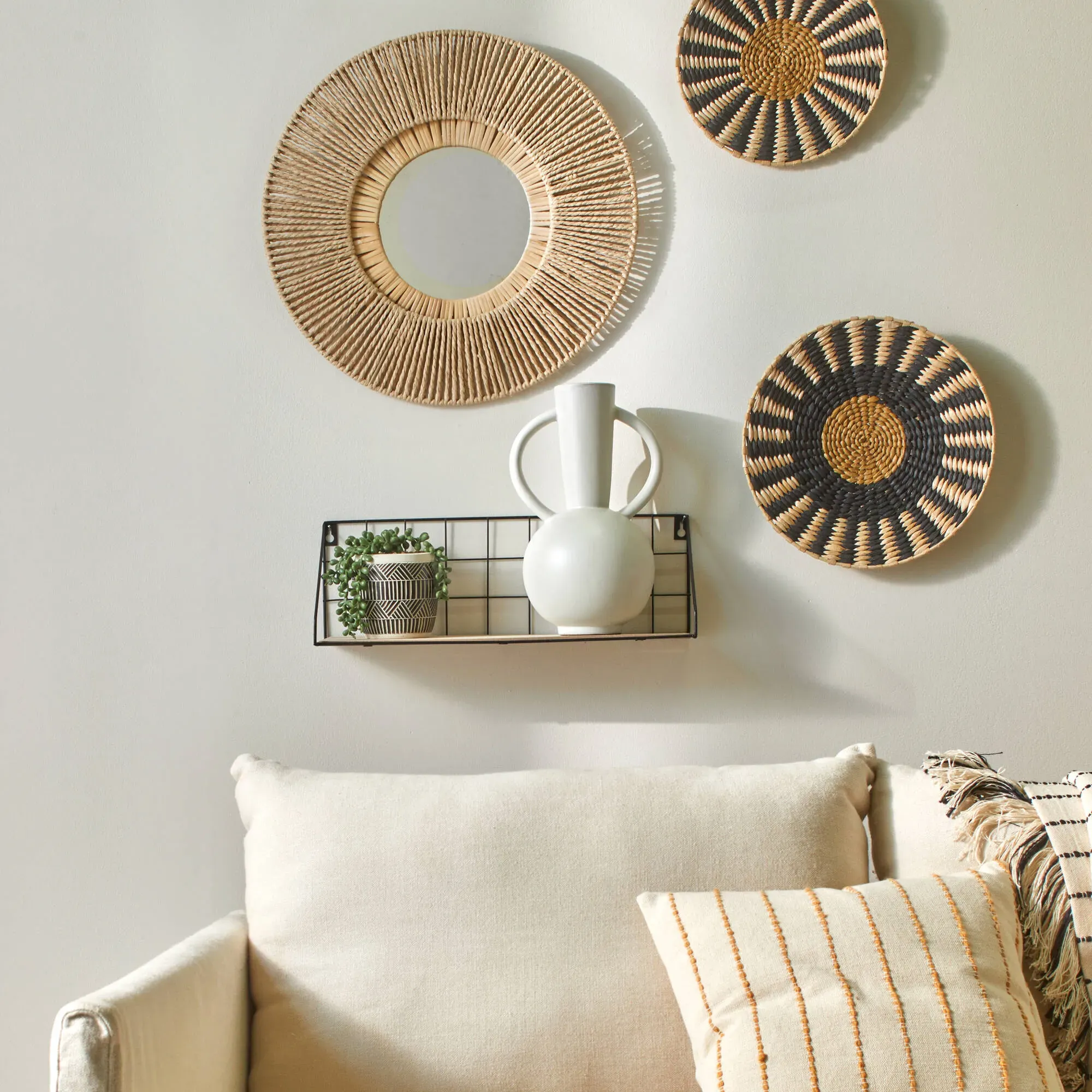 Illustration numéro 2 du produit Etagère Filaire Métal Et Bois – 1 Tablette - Blancheporte