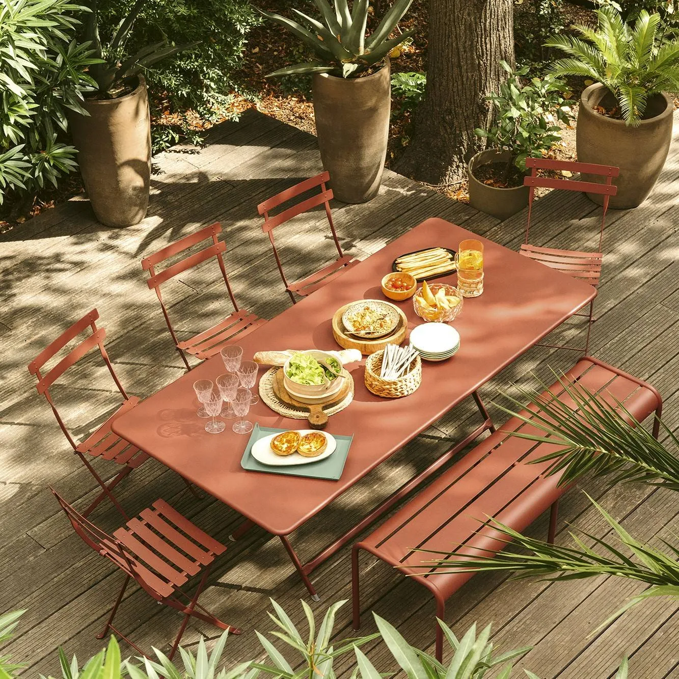 Illustration numéro 2 du produit Table Rectangulaire Pliante 190 x 90 cm Caractère en Acier