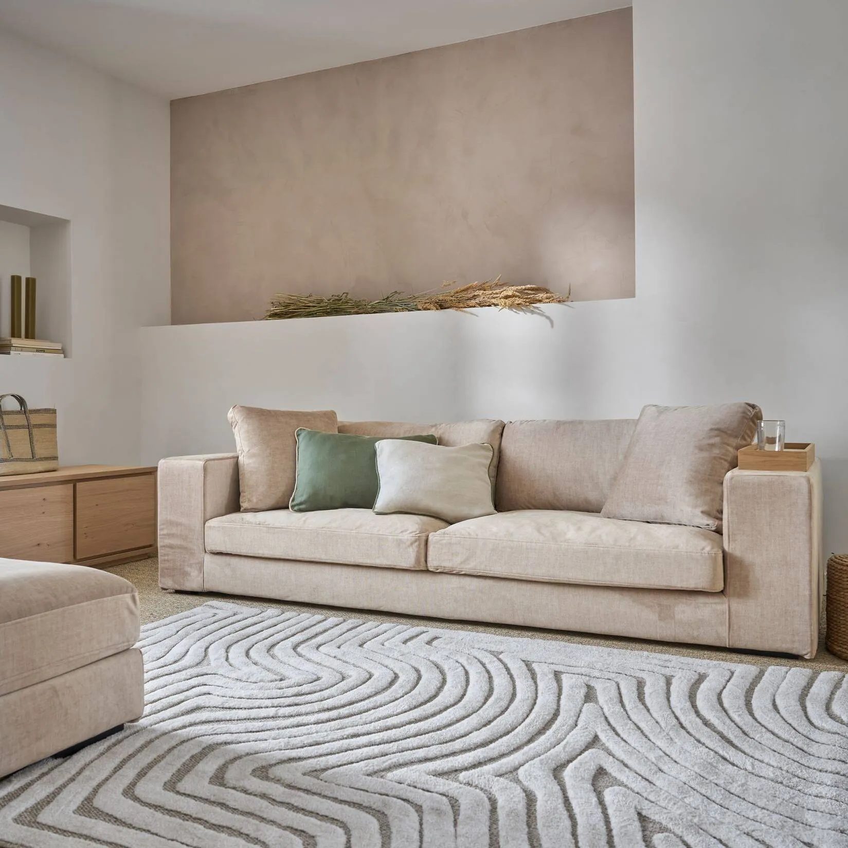 Illustration numéro 2 du produit Pouf velours Maé