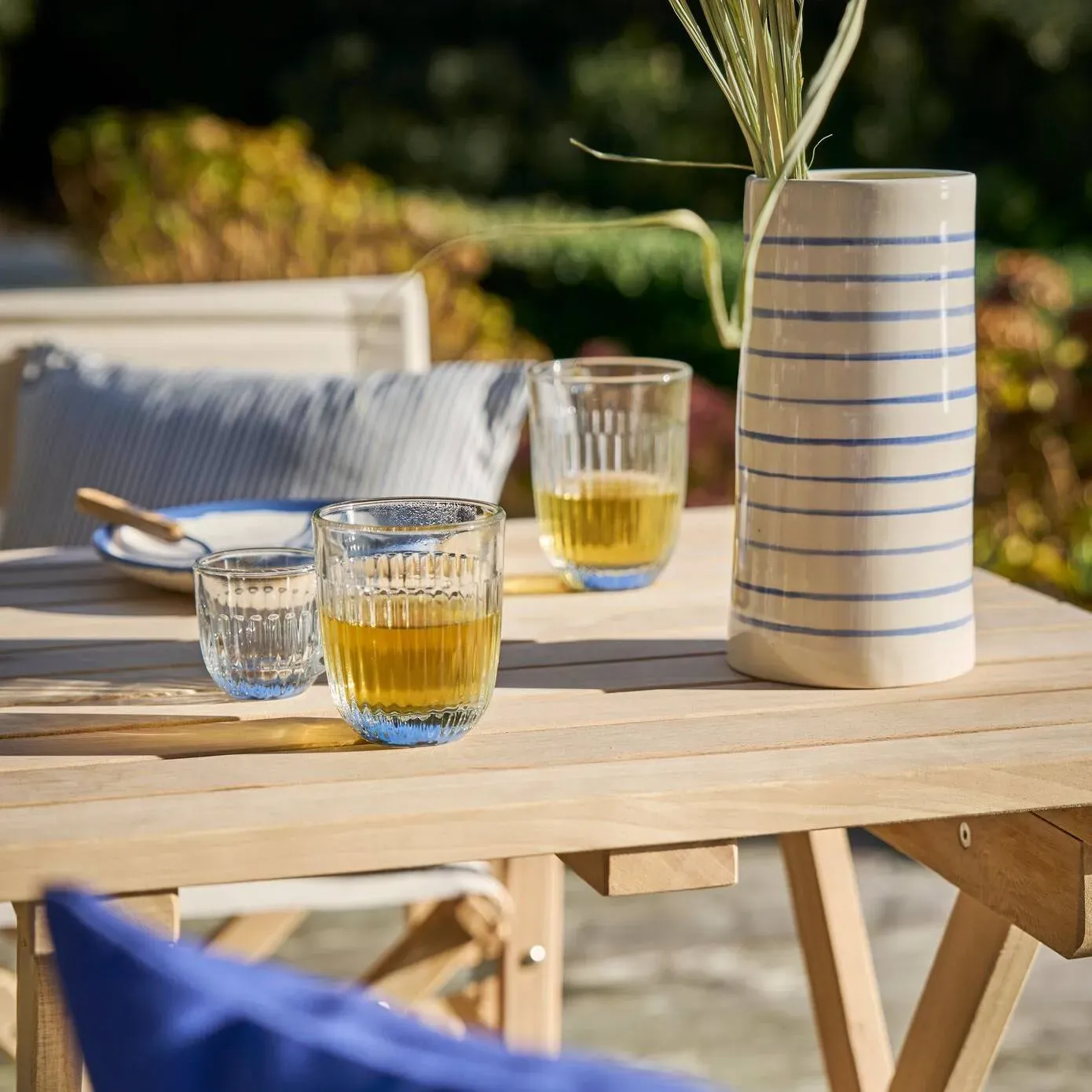 Illustration numéro 2 du produit Vase céramique marinière 22 cm Sia