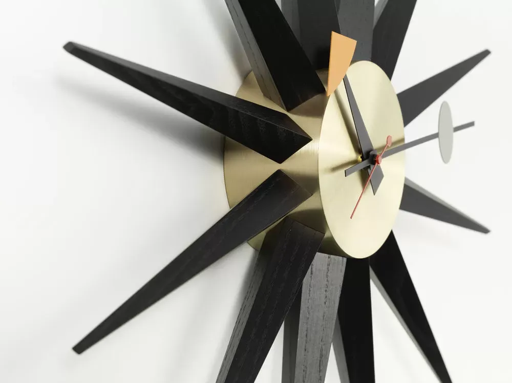 Illustration numéro 2 du produit Vitra Sunburst Clock - noir