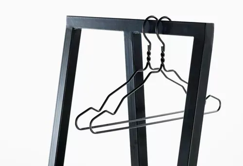 Illustration numéro 2 du produit HAY Loop Stand Hall Garderobe - noir