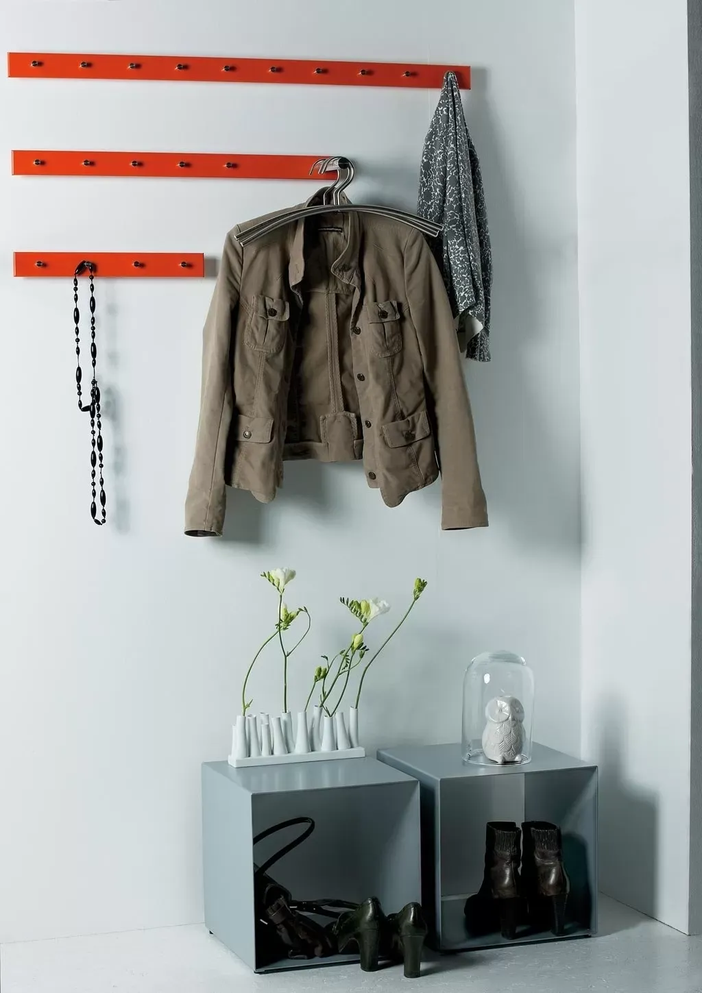 Illustration numéro 2 du produit Jan Kurtz Cube en acier Cubus - blanc - L