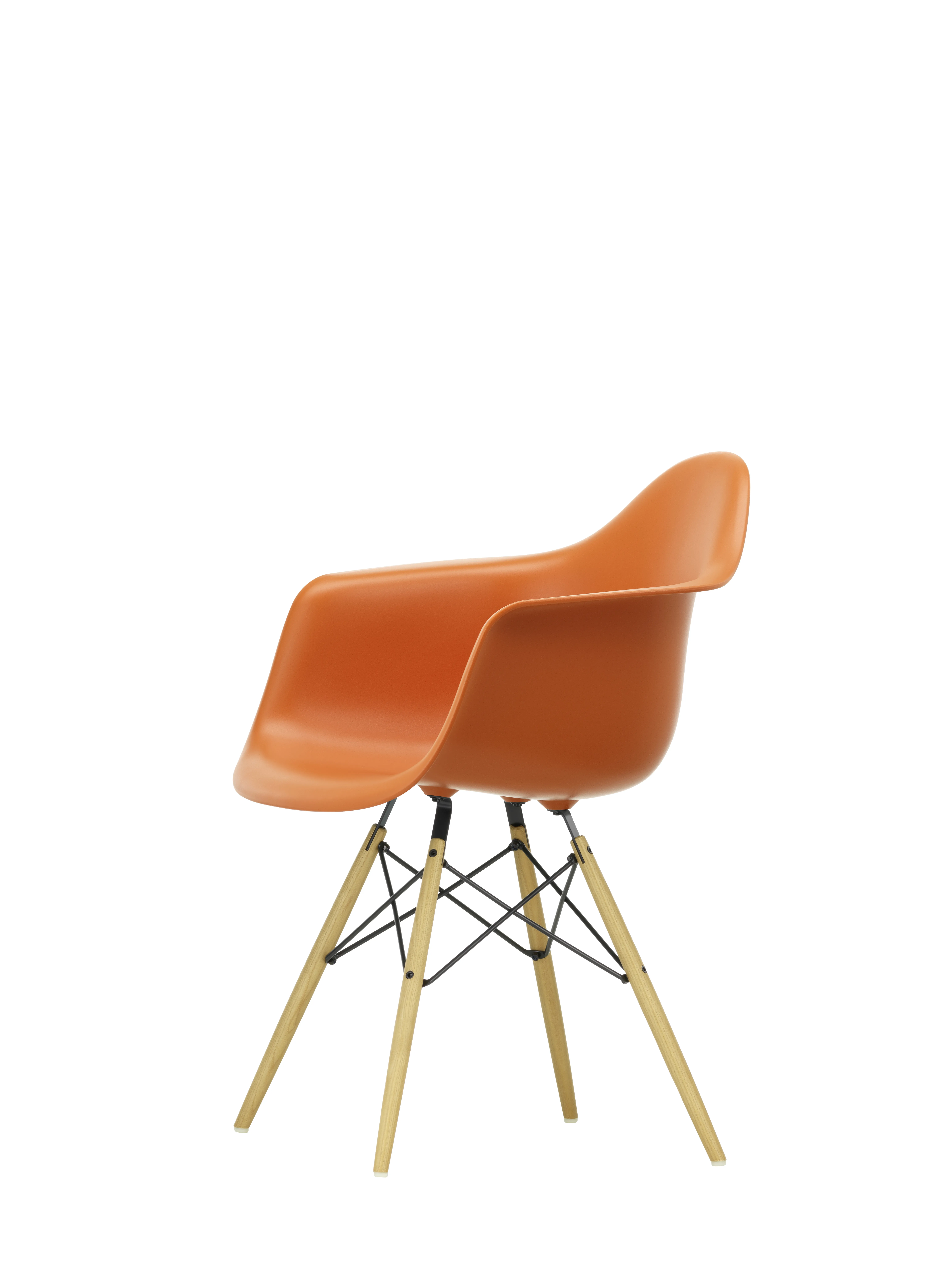 Illustration numéro 2 du produit Vitra DAW Eames Plastic Armchair - orange rouille RE - Frêne couleur miel