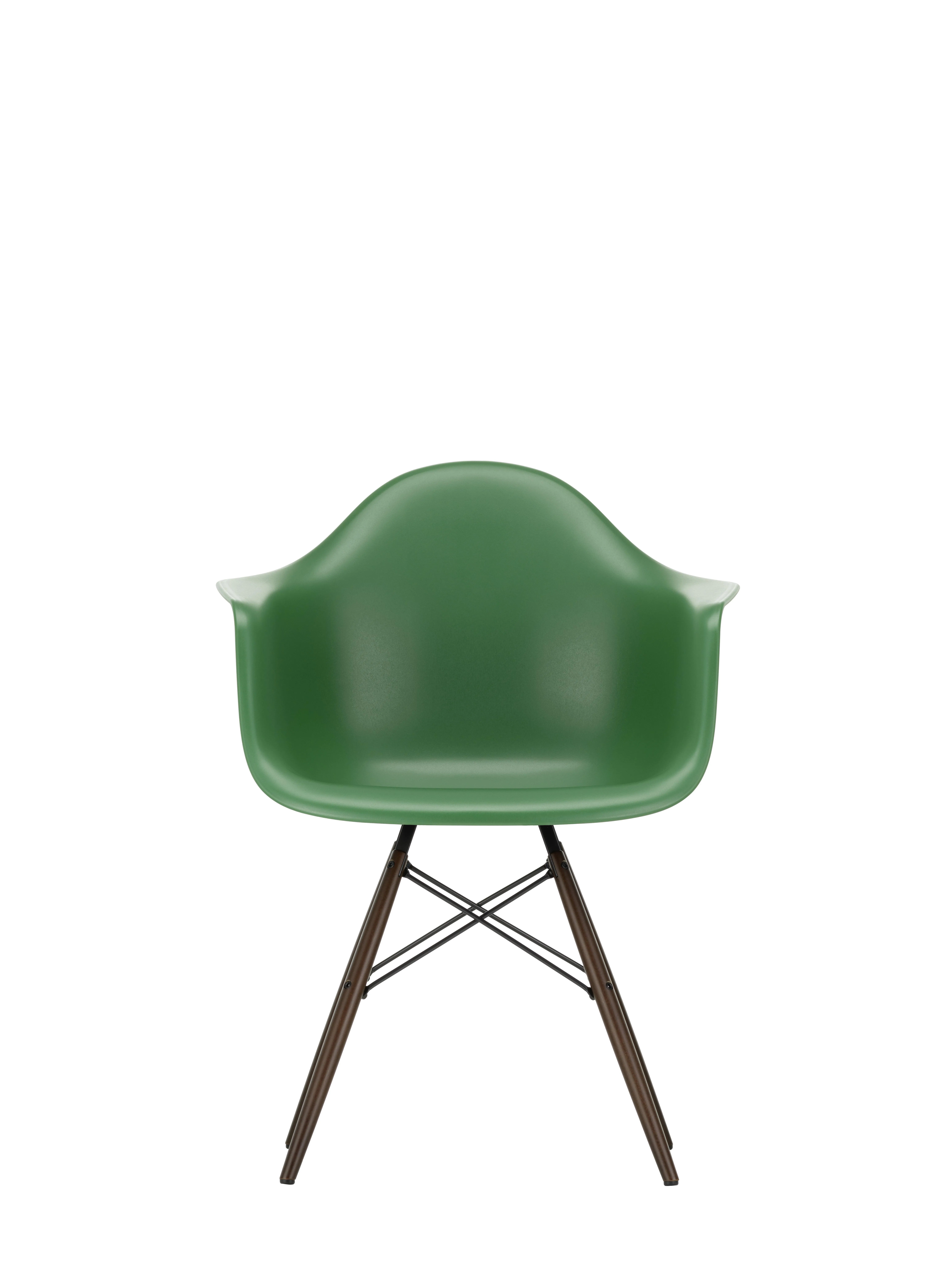 Illustration numéro 2 du produit Vitra DAW Eames Plastic Armchair - émeraude RE - érable foncé
