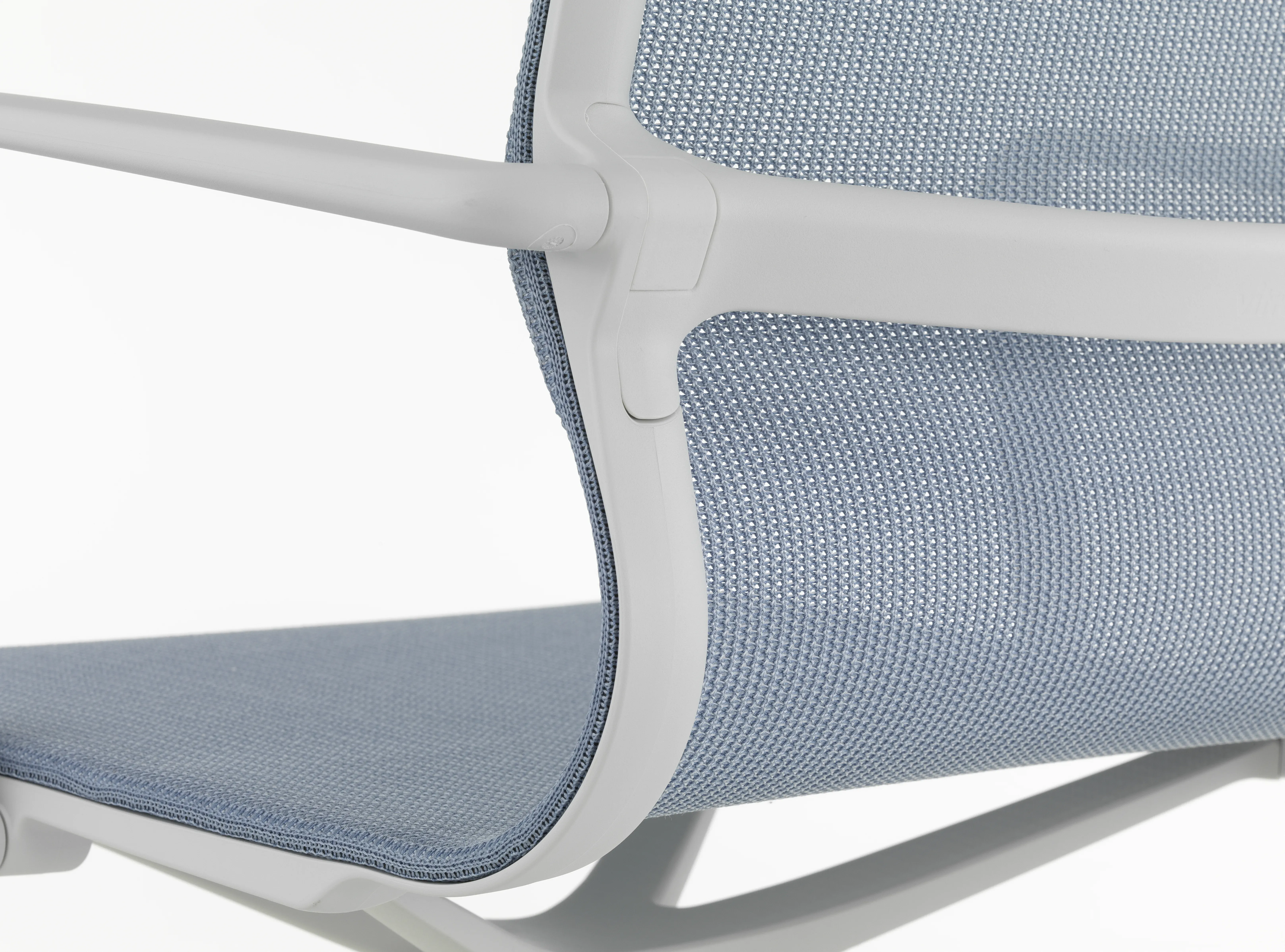 Illustration numéro 2 du produit Vitra Chaise de bureau Physix Piètement à cinq étoiles - poli - 09 gris glacier - Gris doux - roulettes pour sols durs