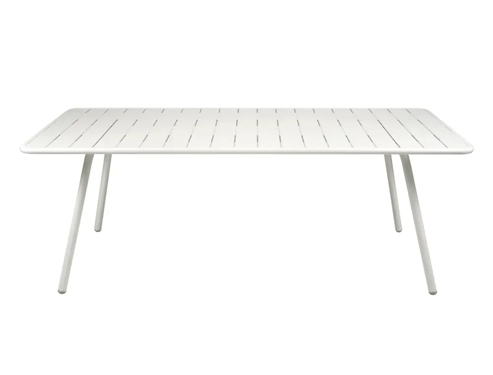 Illustration numéro 2 du produit Fermob Table LUXEMBOURG - 01 blanc coton - 143 x 80 cm