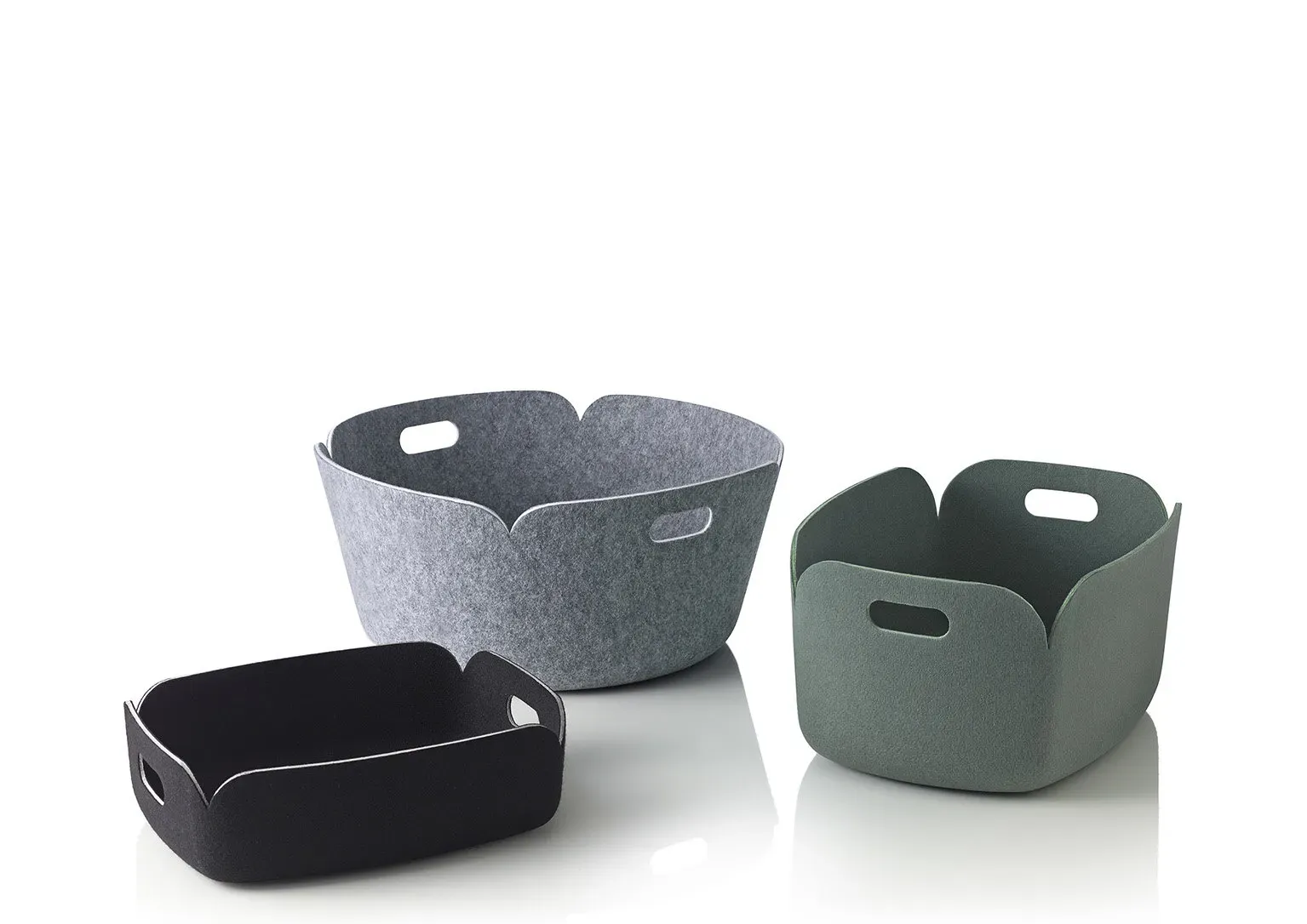 Illustration numéro 2 du produit Muuto Corbeille de rangement Restore, ronde - gris