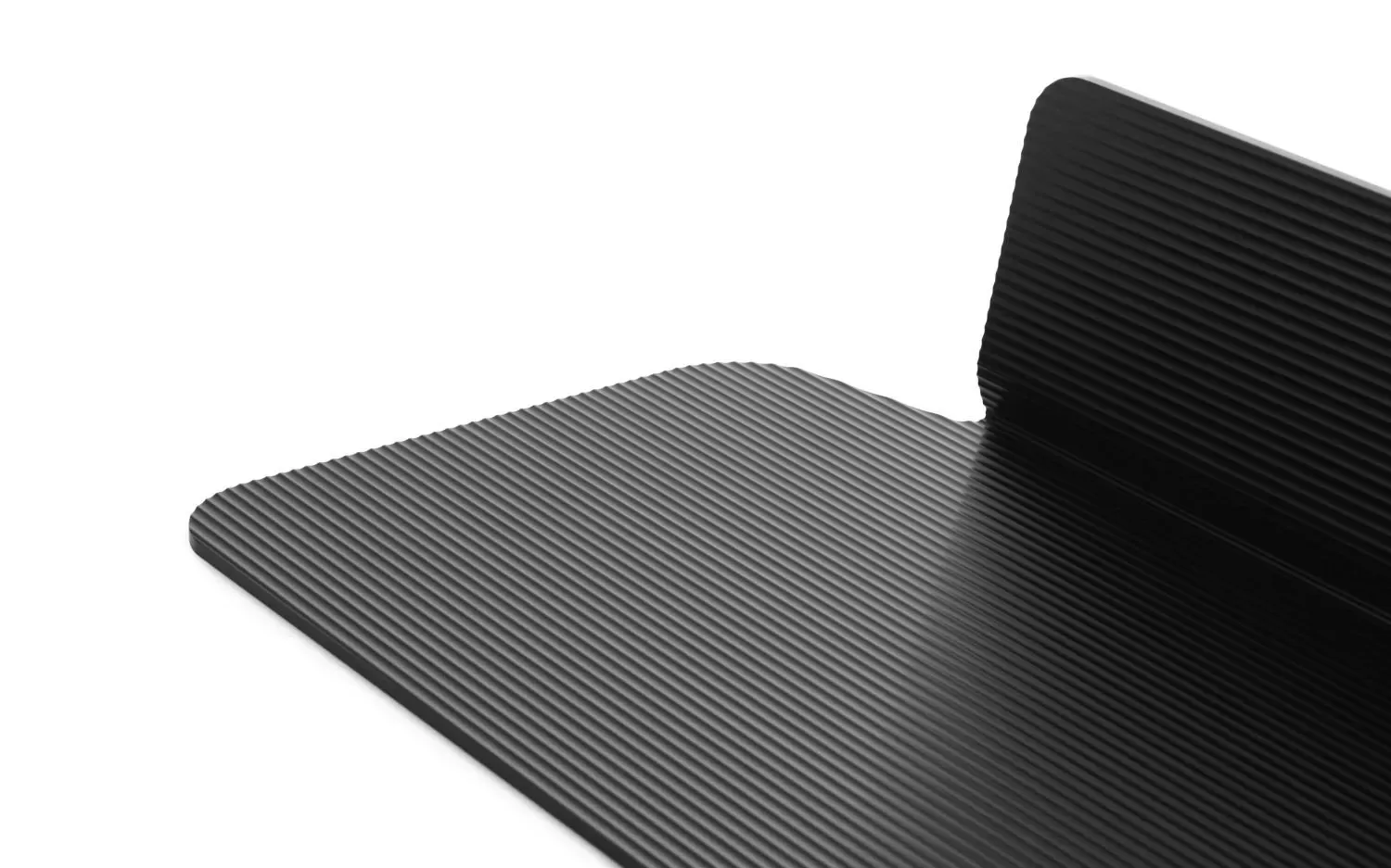 Illustration numéro 2 du produit Normann Copenhagen Étagère Jet - noir - 80 cm