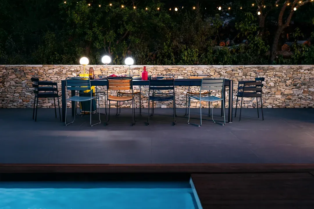 Illustration numéro 2 du produit Fermob Table Ribambelle - 21 bleu acapulco - 3 Rallonges