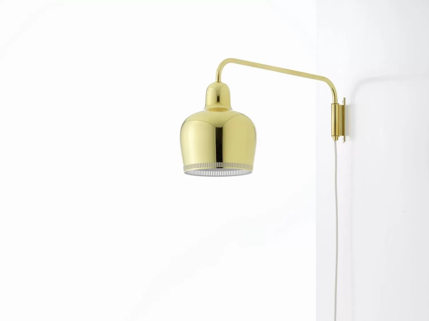 Illustration numéro 2 du produit Artek Applique A330S Golden Bell - laiton