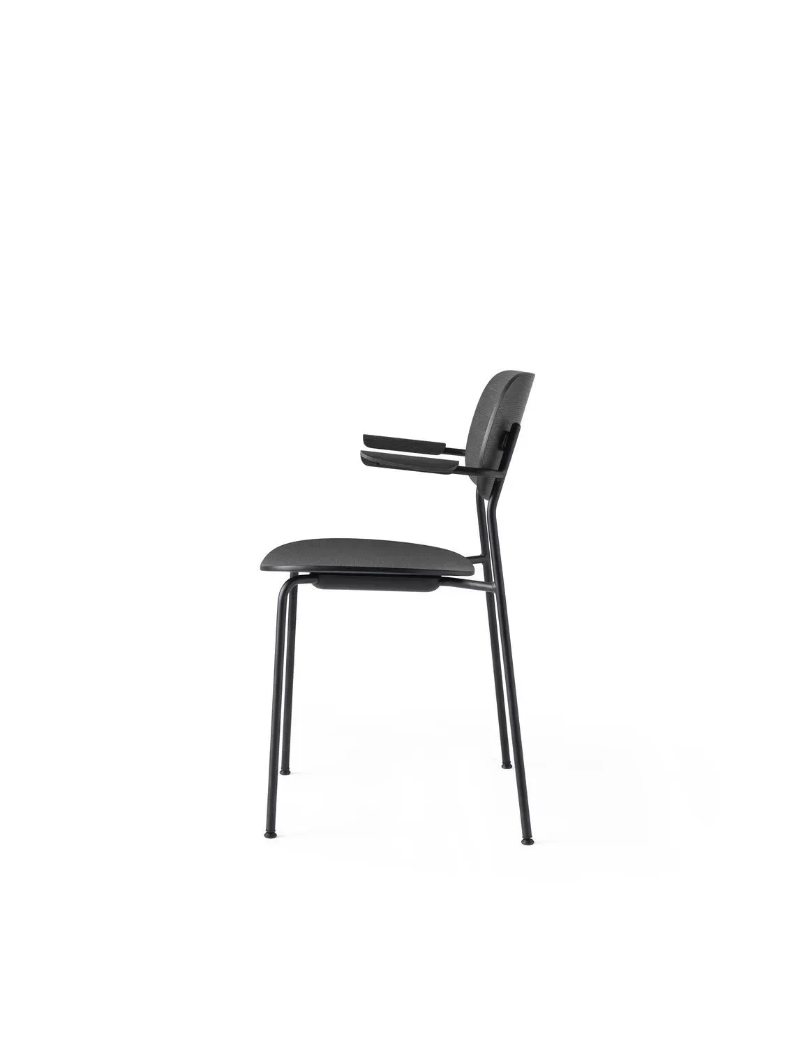 Illustration numéro 2 du produit Audo Chaise Co avec accoudoirs - chêne noir - sans coussin d'assise