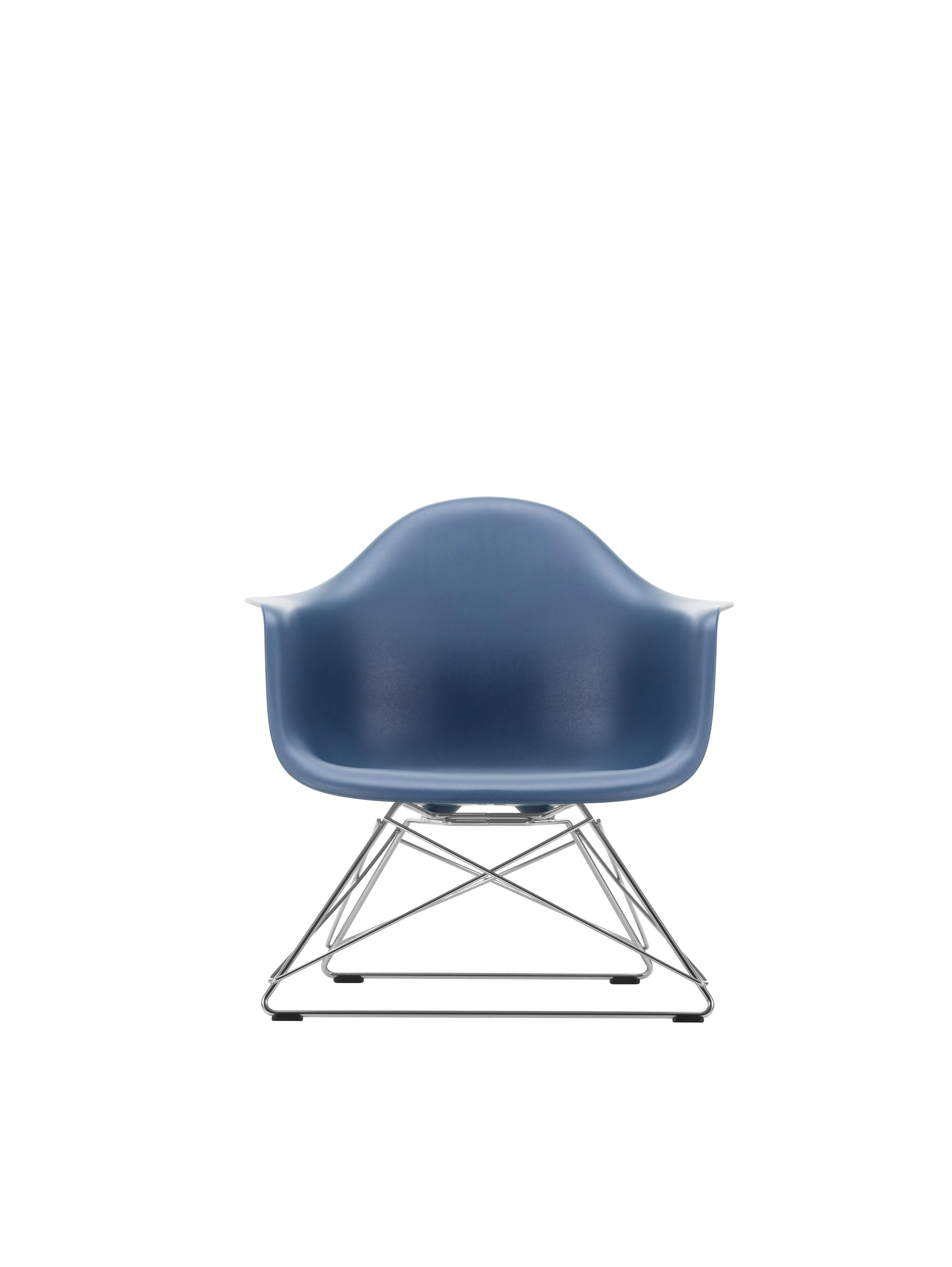 Illustration numéro 2 du produit Vitra Fauteuil en plastique Eames LAR  - bleu marin RE - chrome brillant