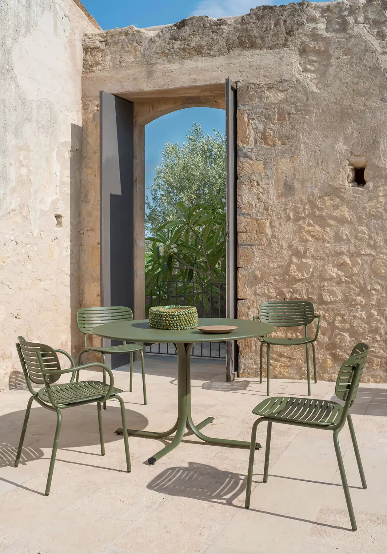 Illustration numéro 2 du produit Emu Chaise Mom  - vert militaire