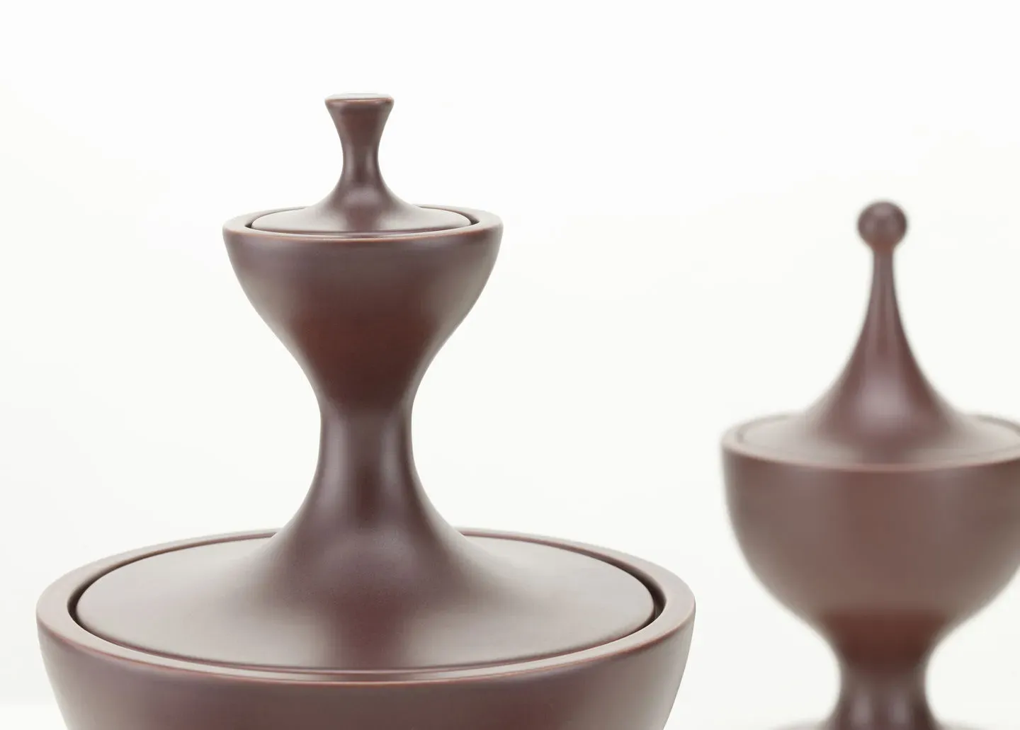 Illustration numéro 2 du produit Vitra Ceramic Container - violet foncé - No.2