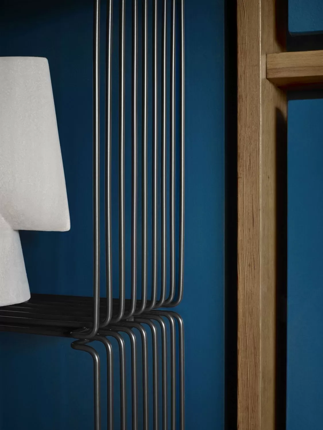 Illustration numéro 2 du produit Montana Étagère Panton Wire Single - noir - 18,8 cm