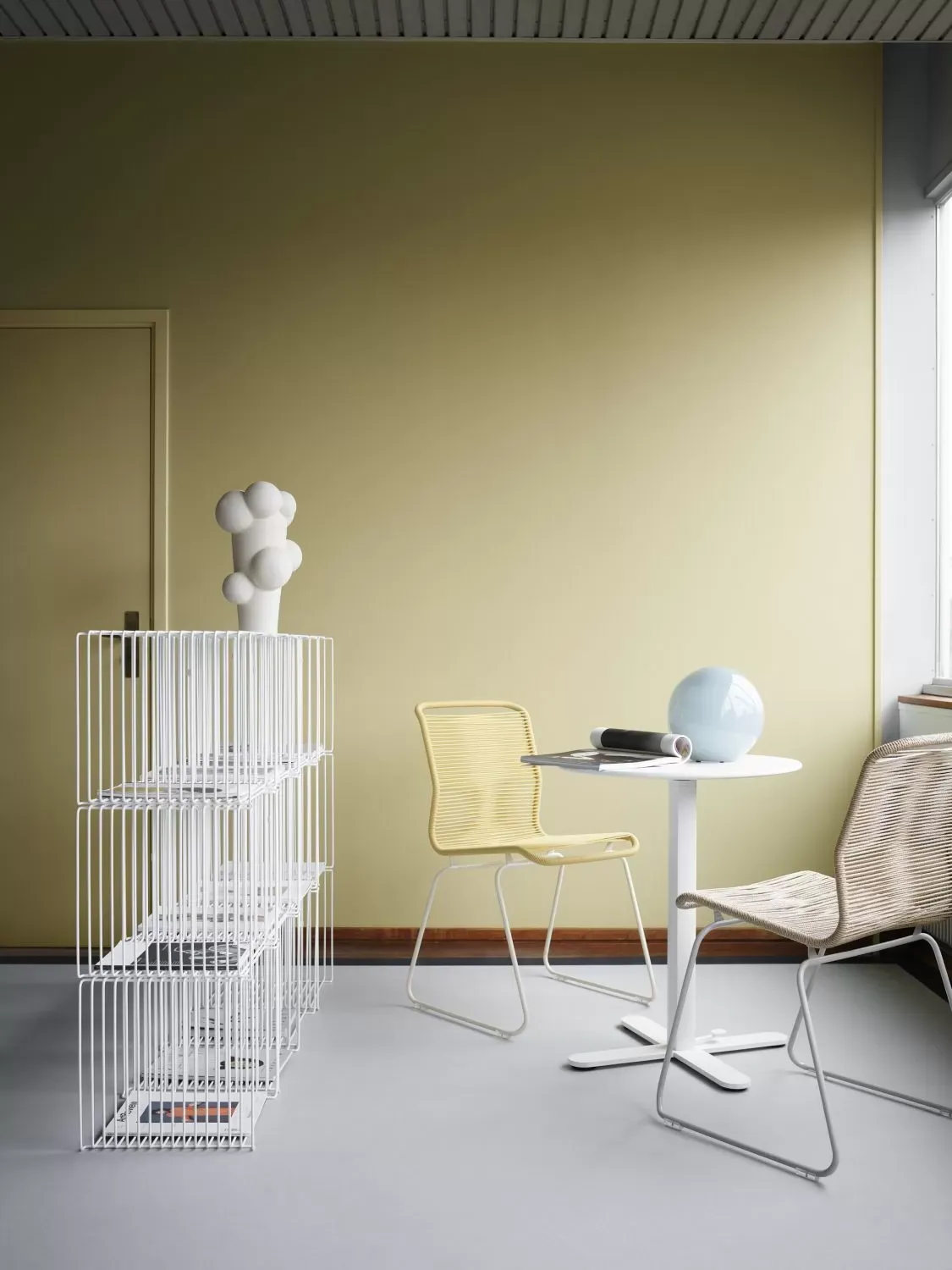 Illustration numéro 2 du produit Montana Étagère Panton Wire Single - 34,8 cm - Snow