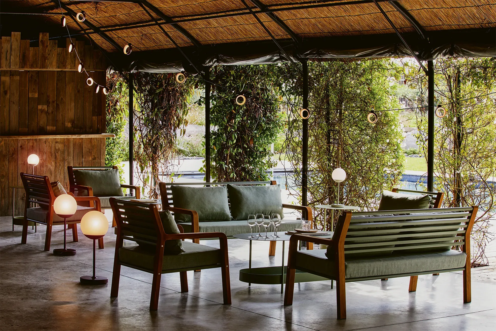 Illustration numéro 2 du produit Fermob Canapé 2 places SOMERSET - 82 cactus