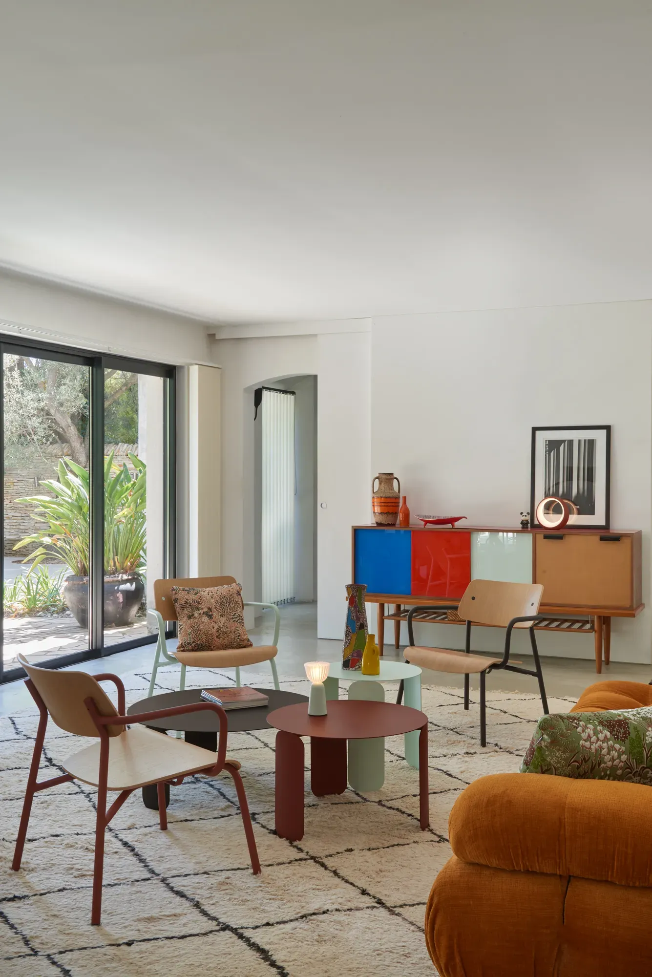 Illustration numéro 2 du produit Fermob Lampe à batterie Swiing - A7 menthe glaciale