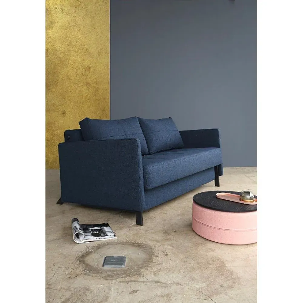 Illustration numéro 2 du produit INNOVATION LIVING  Canapé design avec accoudoirs CUBED 02 ARMS convertible lit 200x140 cm tissu Mixed Dance Blue