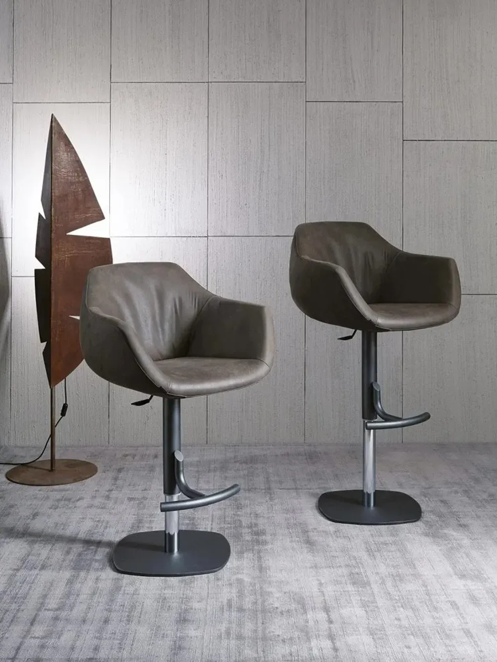 Illustration numéro 2 du produit Ozzio BORIS Tabouret de bar en Velours et Métal Graphite