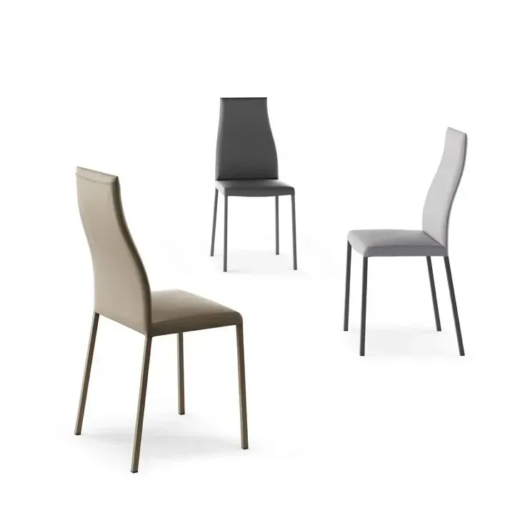 Illustration numéro 2 du produit Lot de 2 Chaises BEAUTY en Eco-cuir graphite avec piétement en métal graphite