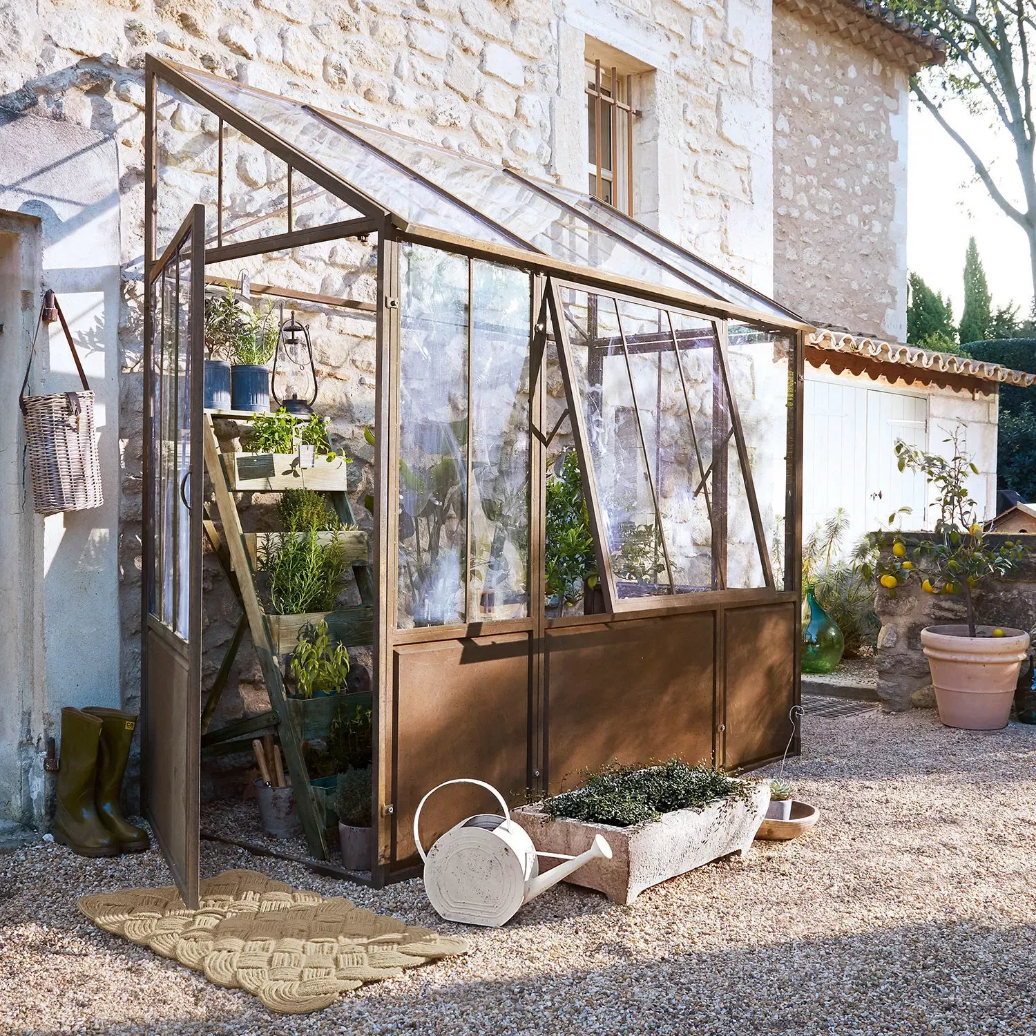 Illustration numéro 2 du produit Serre Essone