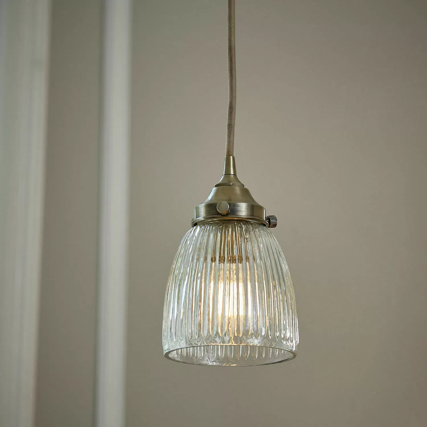 Illustration numéro 2 du produit Suspension Tanaelva