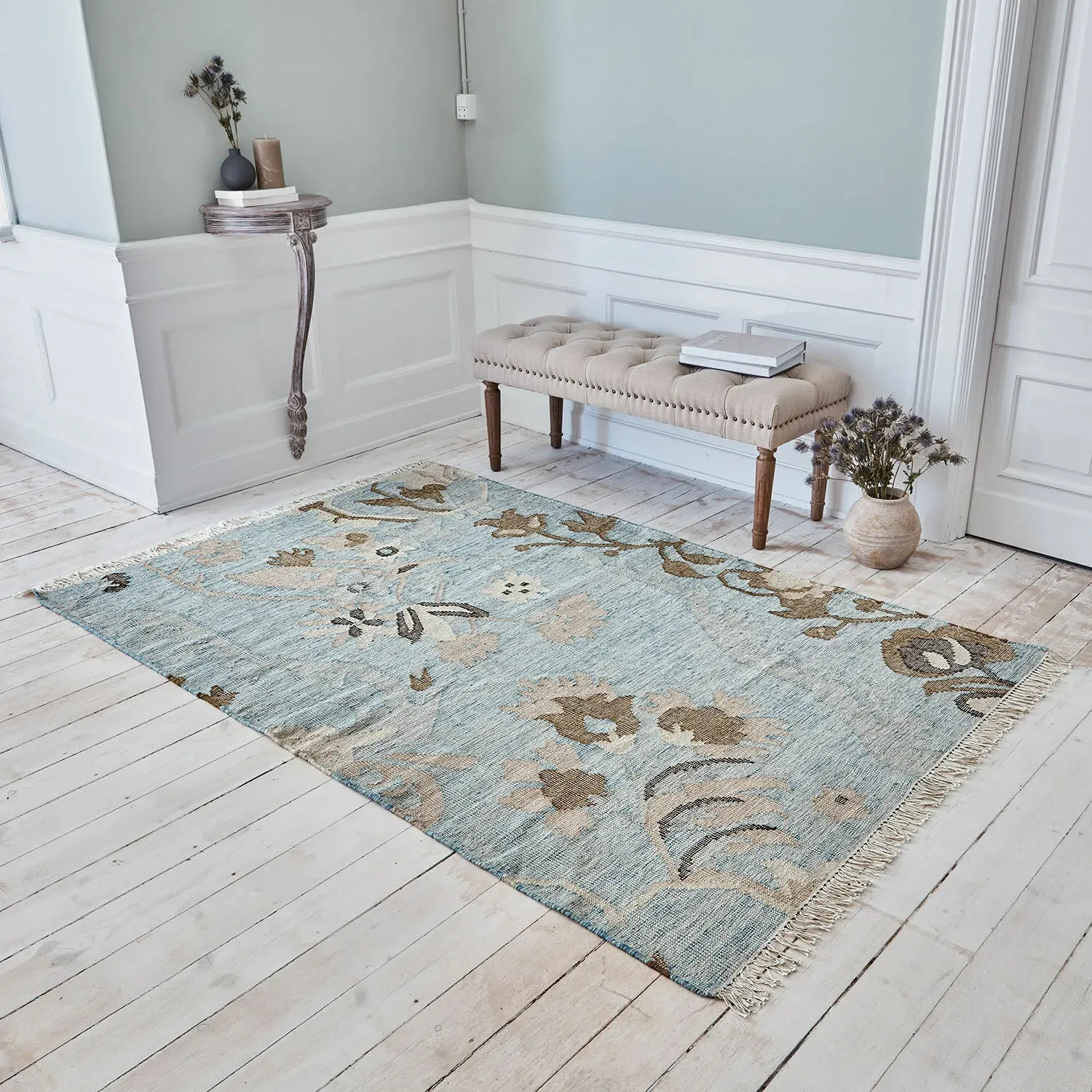 Illustration numéro 2 du produit Tapis Nére