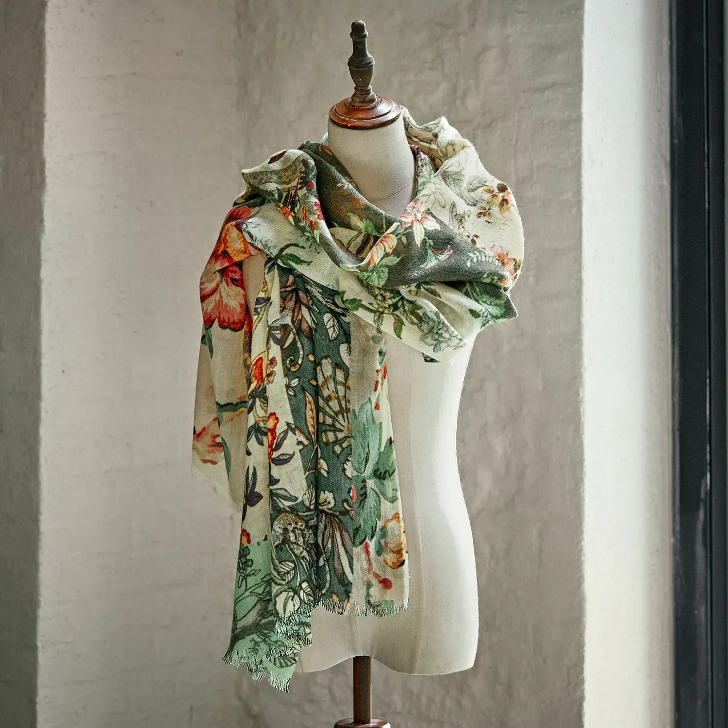 Illustration numéro 2 du produit Étole Garnay