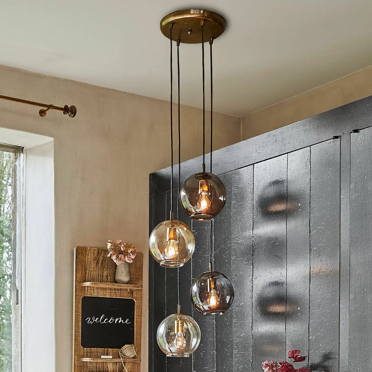 Illustration numéro 2 du produit Suspension Brontille