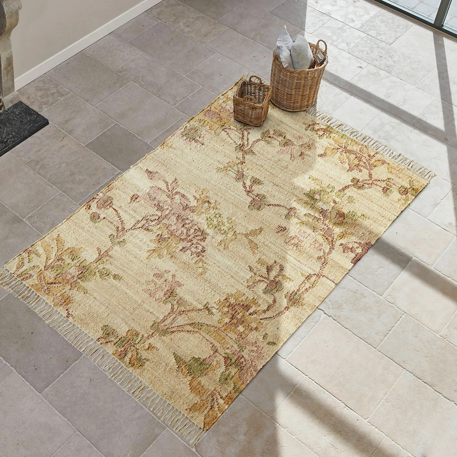 Illustration numéro 2 du produit Tapis Sernivou