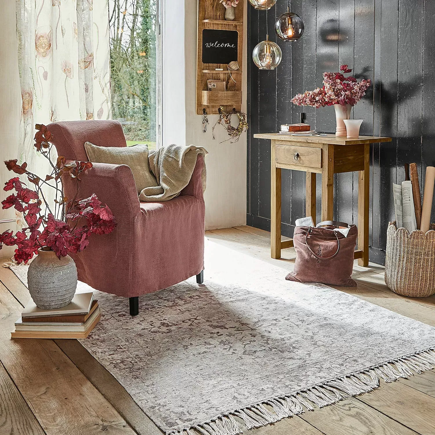 Illustration numéro 2 du produit Tapis Delpheer